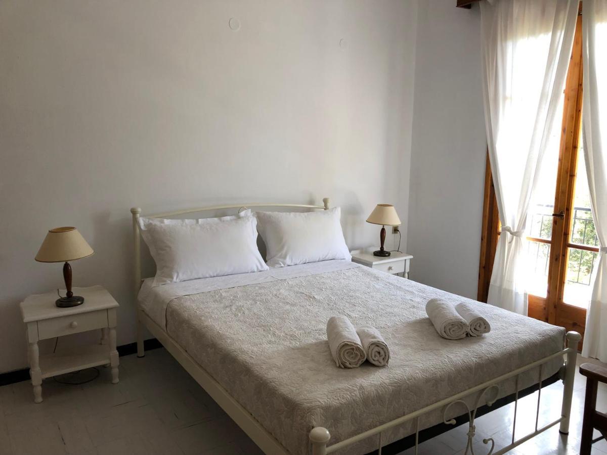 Hotel Apelati Keri Esterno foto